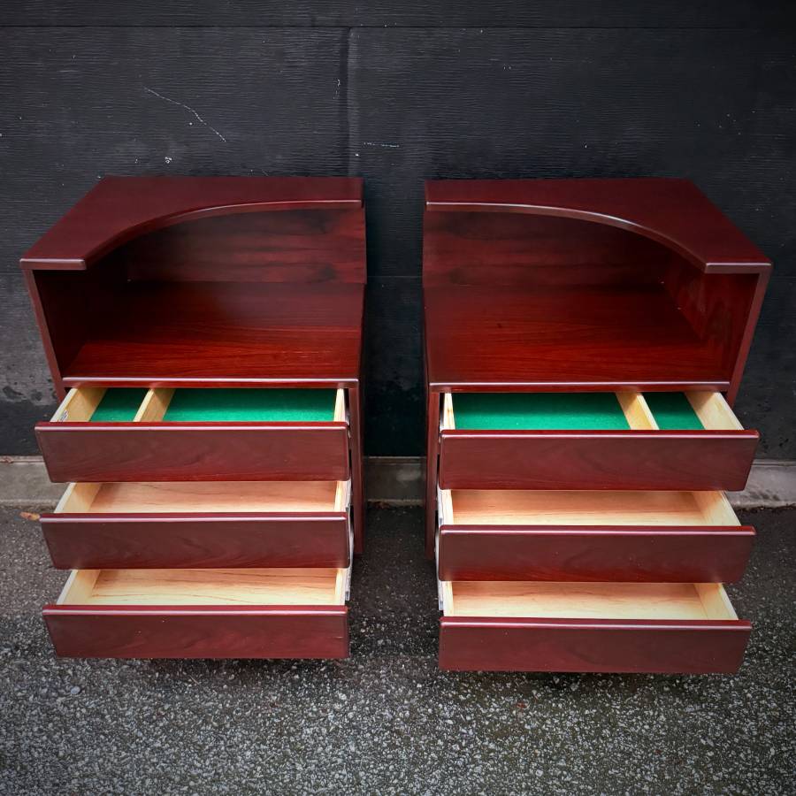 Pair of mid century modern rosewood night stands — photograph 5 of 7