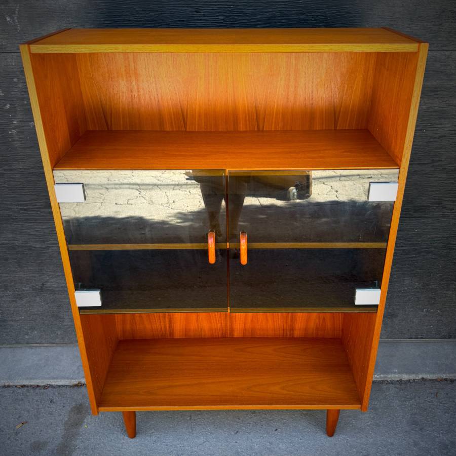 Mid century modern teak and glass compact shelf — photograph 4 of 6