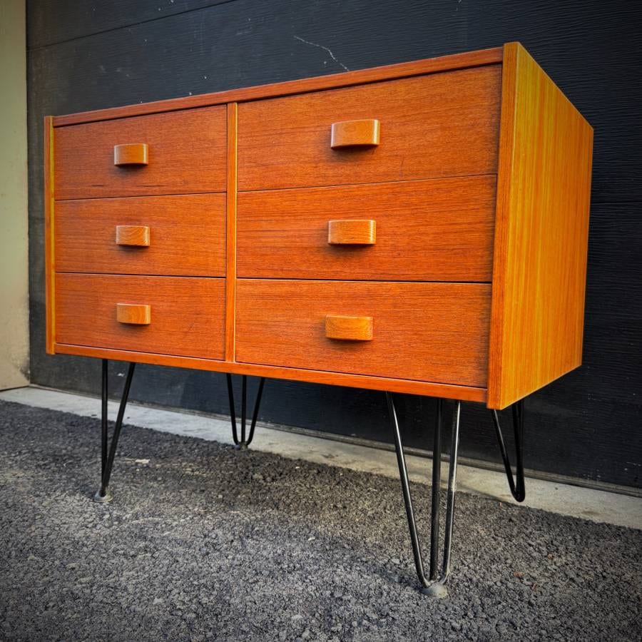 Domino mobler compact mcm teak 6 drawer dresser — photograph 3 of 6