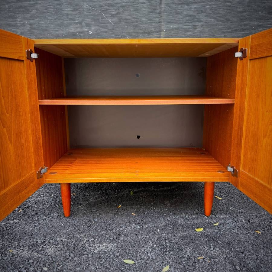 Compact mid century modern teak credenza — photograph 6 of 6