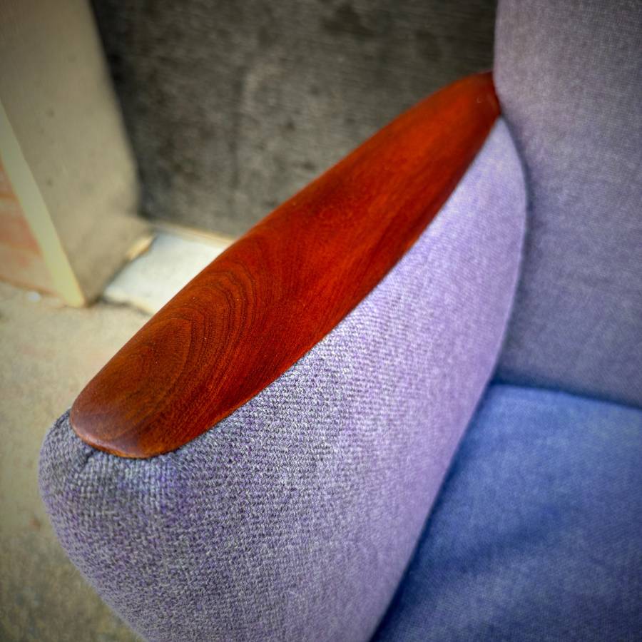 Beautiful compact danish modern couch with teak accents — photograph 7 of 8
