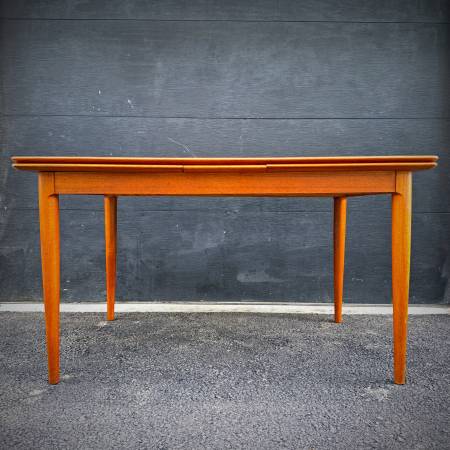 Beautiful danish modern teak dining table