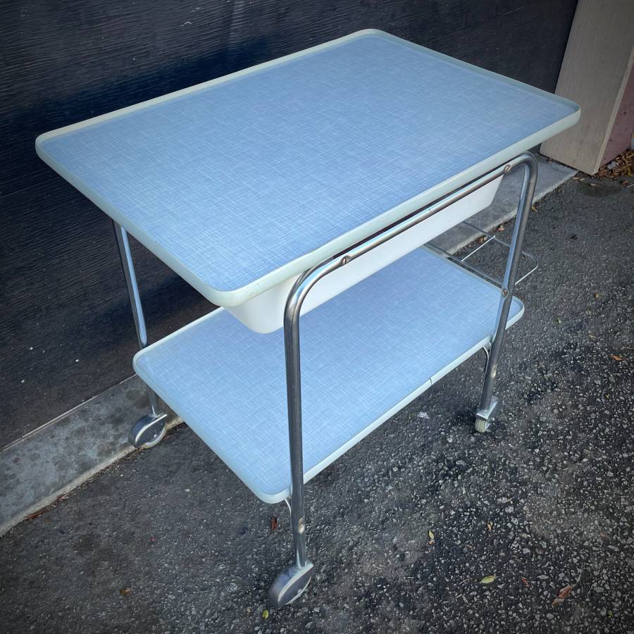 Unique vintage mcm atomic bar cart with sunken ice tray — photograph 4 of 7