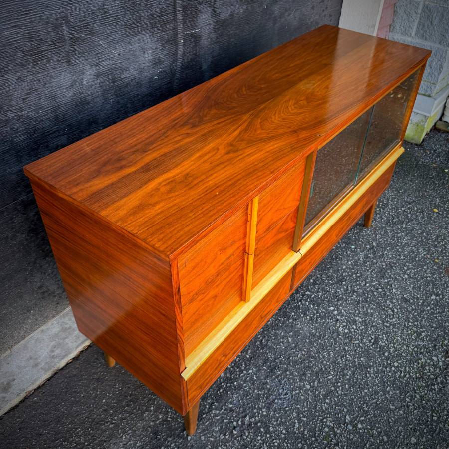 Mid century modern walnut and glass credenza — photograph 5 of 7