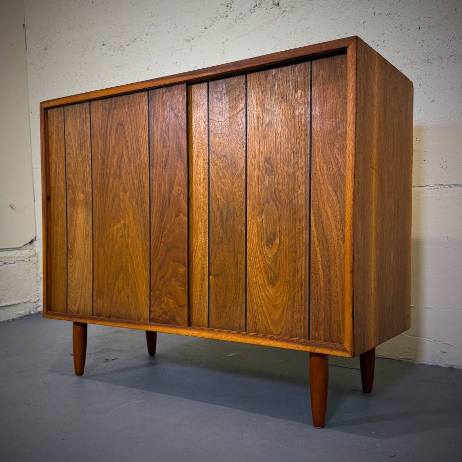 Compact mid century modern walnut credenza — photograph 2 of 6
