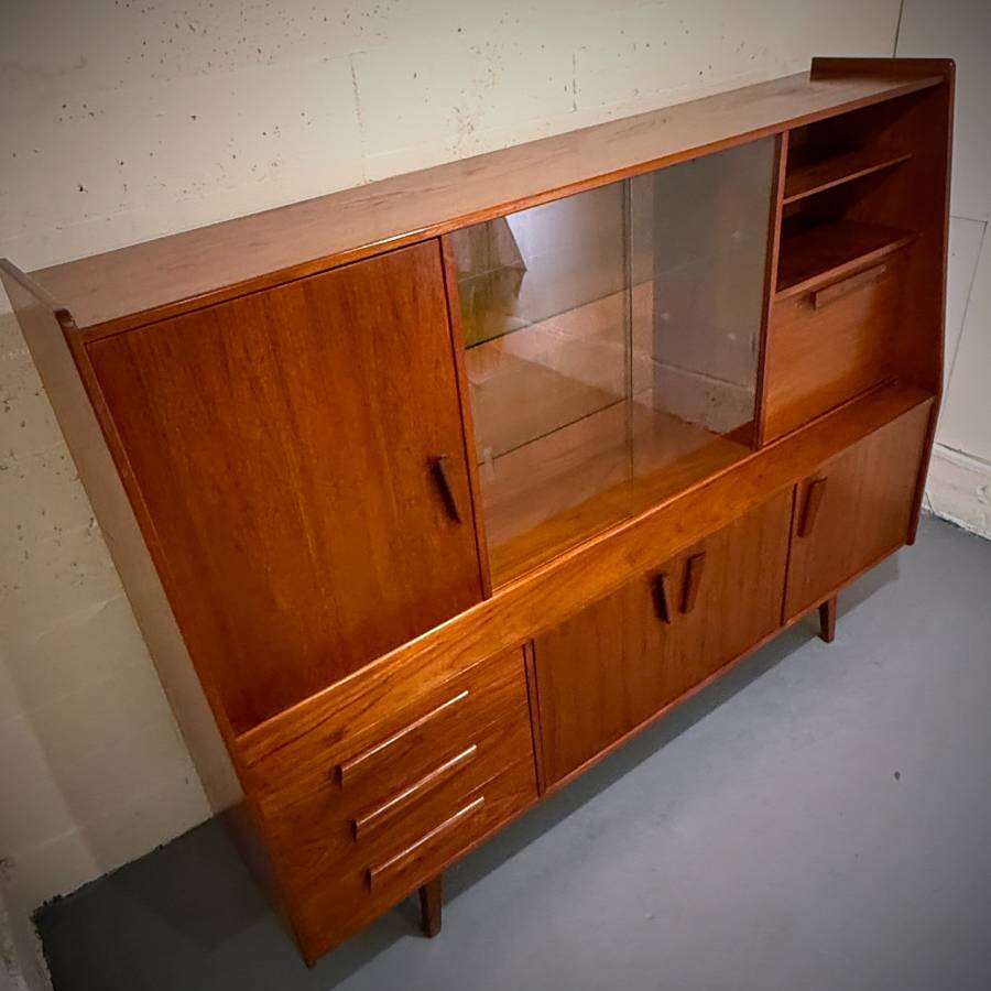 Stunning mid century modern teak hutch credenza — photograph 5 of 10
