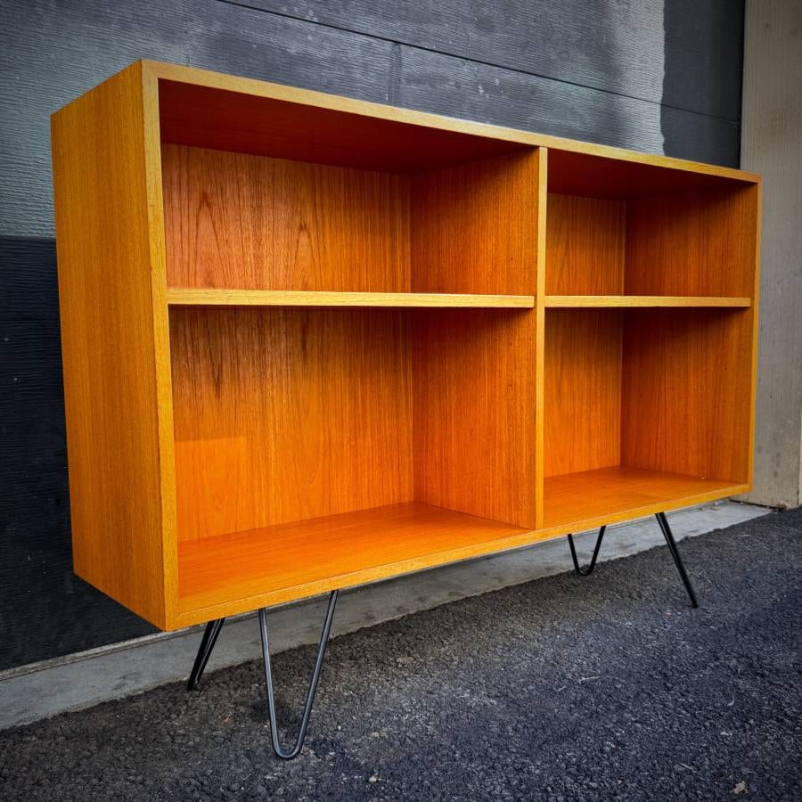 Mid century danish modern teak atomic LP shelving unit — photograph 3 of 5