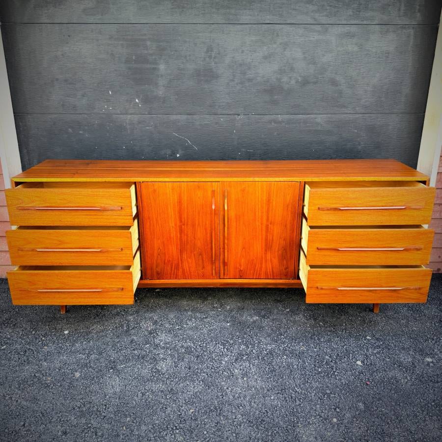 Extra long mid century modern walnut dresser credenza — photograph 5 of 7