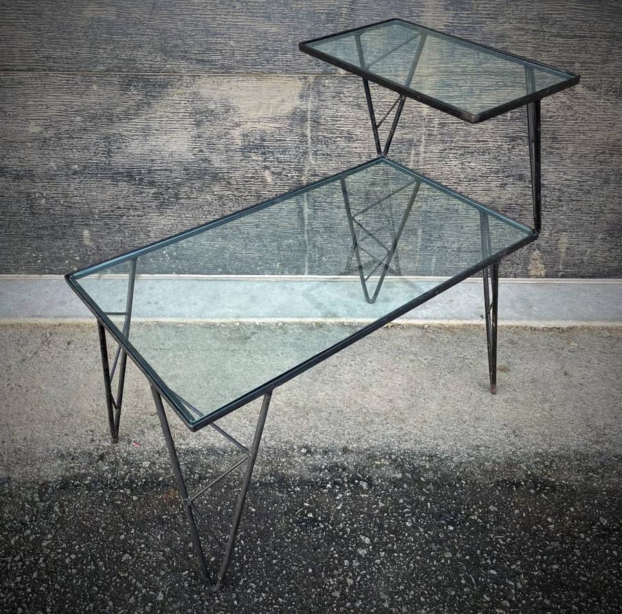 Atomic mid century modern side table — photograph 2 of 4