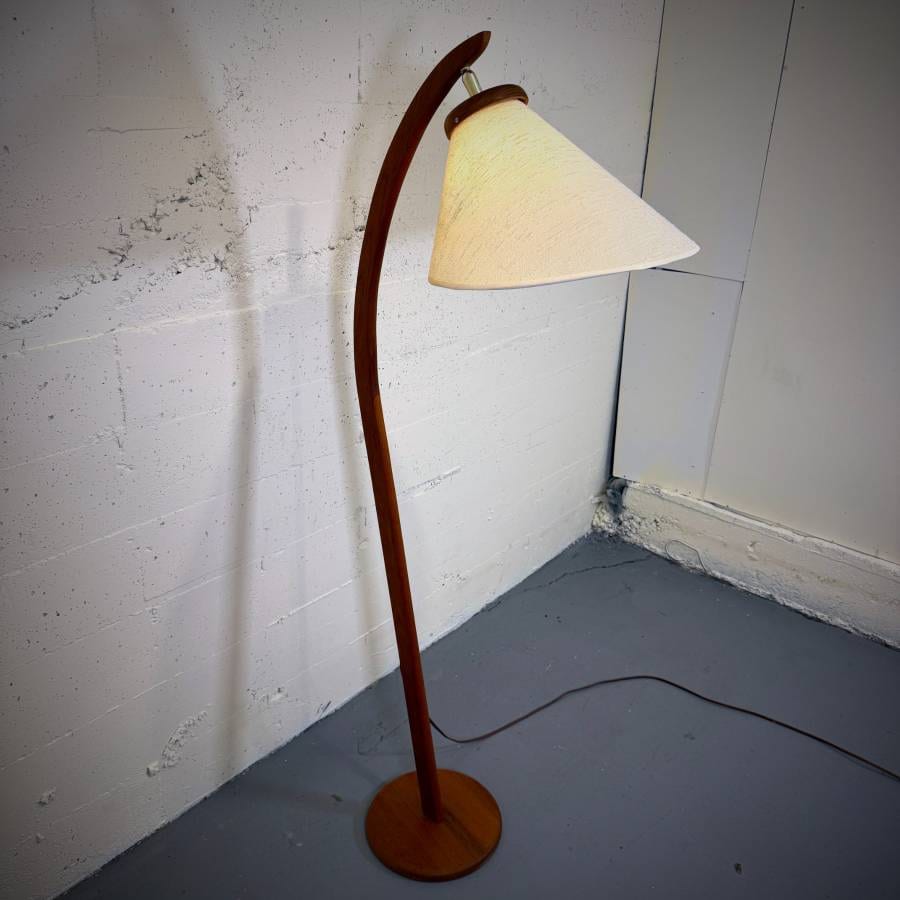 Mid century modern teak arc floor lamp — photograph 6 of 7