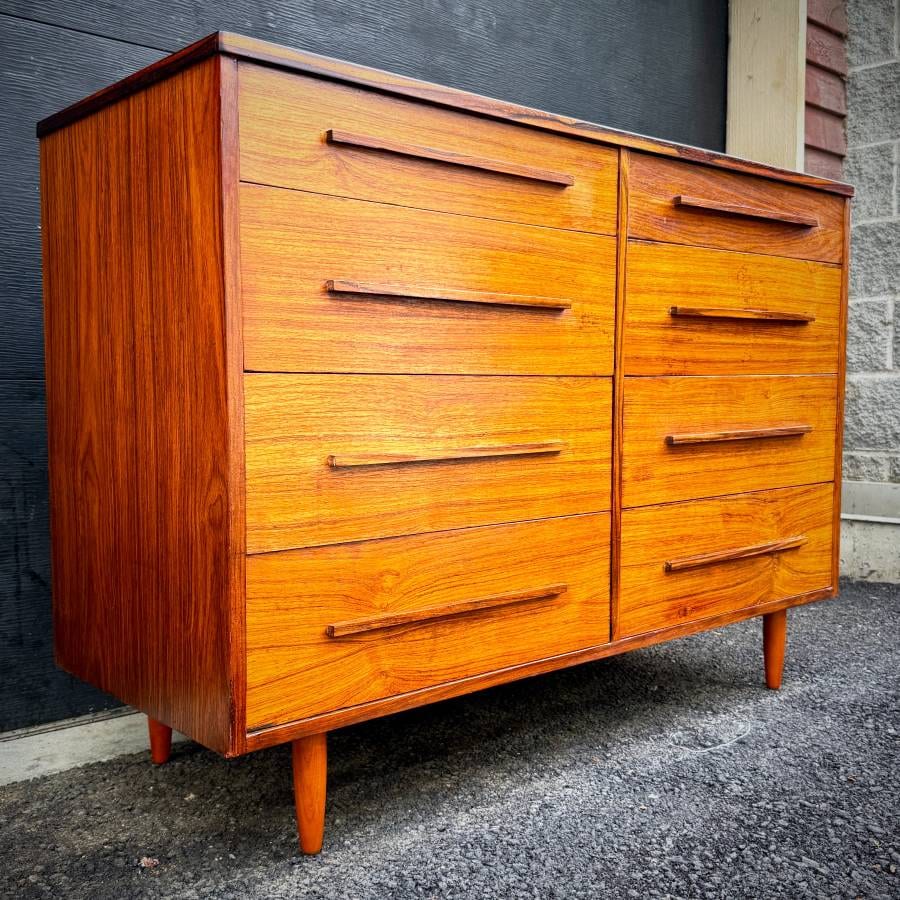 Mid century modern rosewood 8 drawer dresser — photograph 2 of 6