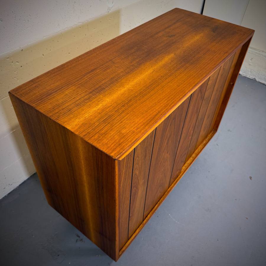 Compact mid century modern walnut credenza — photograph 5 of 6