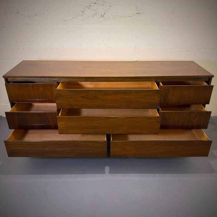 Mid century modern dark walnut 8 drawer dresser — photograph 7 of 7