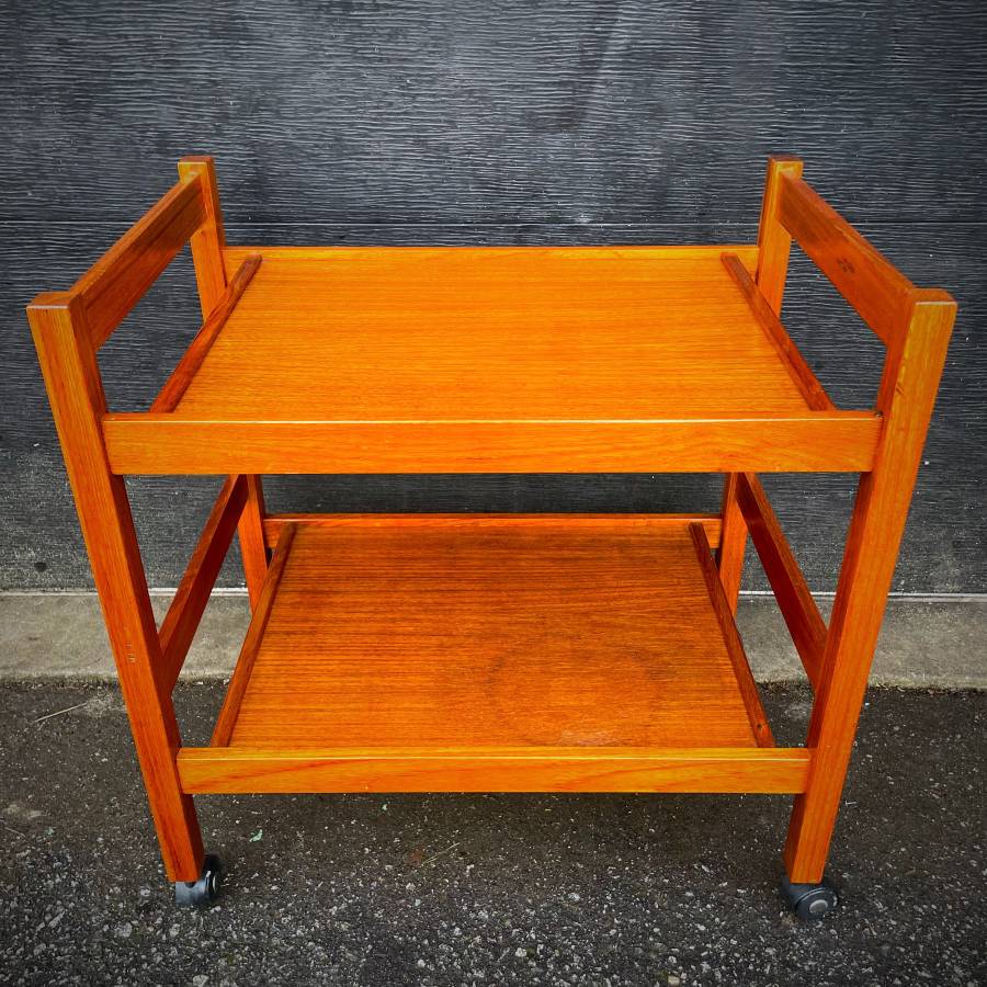 Mid century modern teak bar cart — photograph 4 of 6