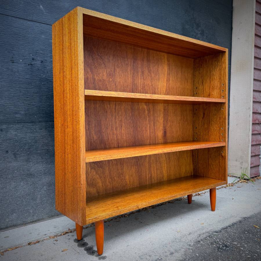 Rare solid mahogany mcm compact shelving unit — photograph 2 of 6