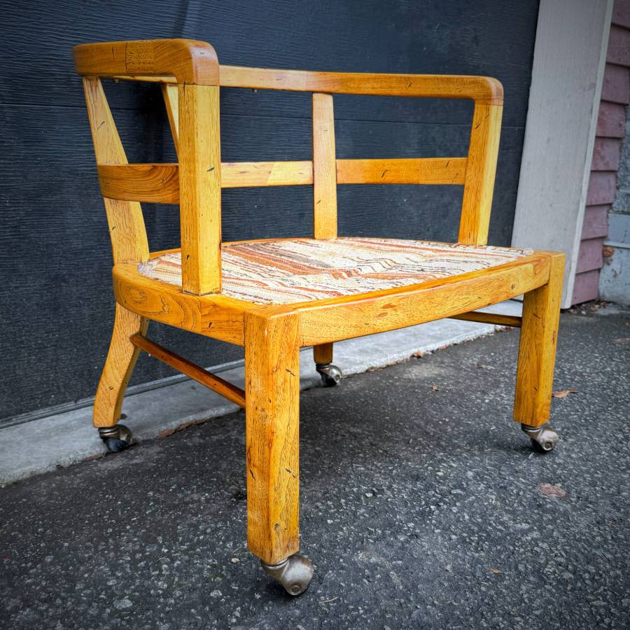 Cool mid century solid oak occasional chair — photograph 4 of 7