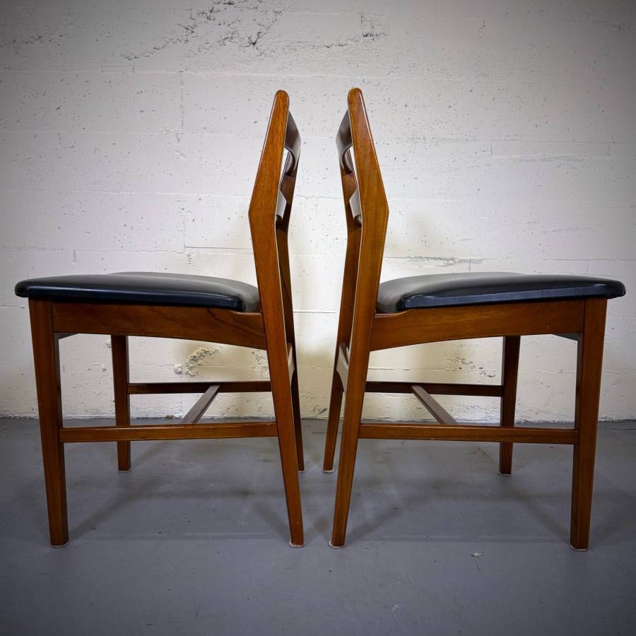 Set of 6 mid century modern teak dining chairs made in UK — photograph 6 of 7