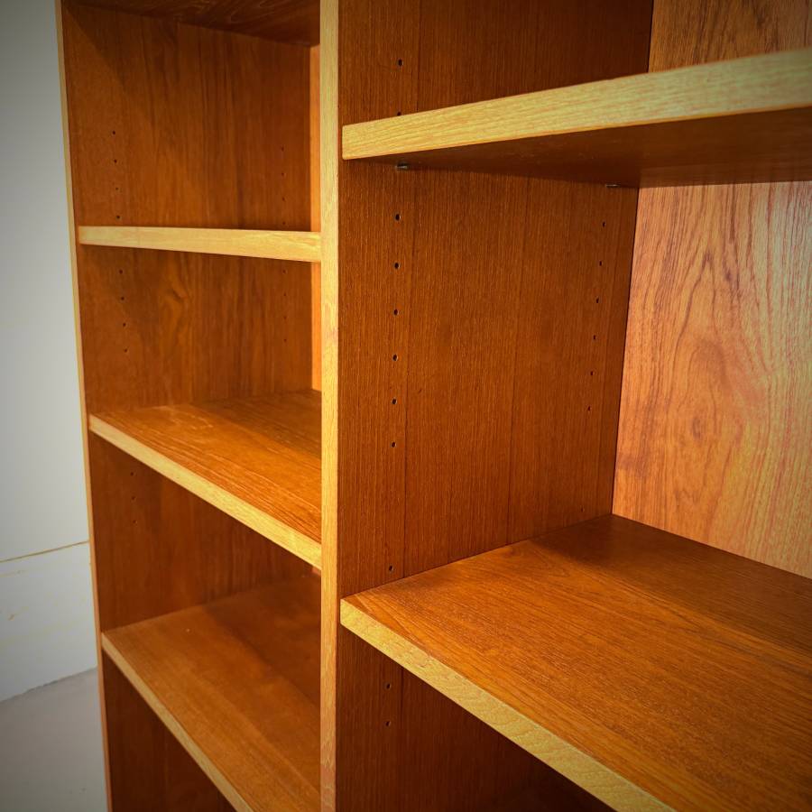 Stunning high quality danish modern teak shelving unit — photograph 6 of 6