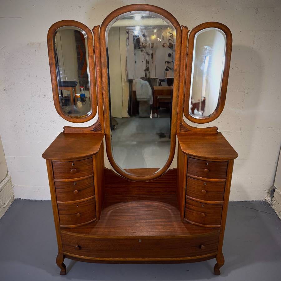 Stunning refinished vintage walnut vanity dresser with mirror — photograph 2 of 9