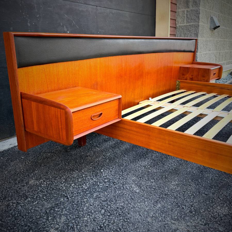 Beautiful danish modern teak and leather queen bed frame — photograph 3 of 9