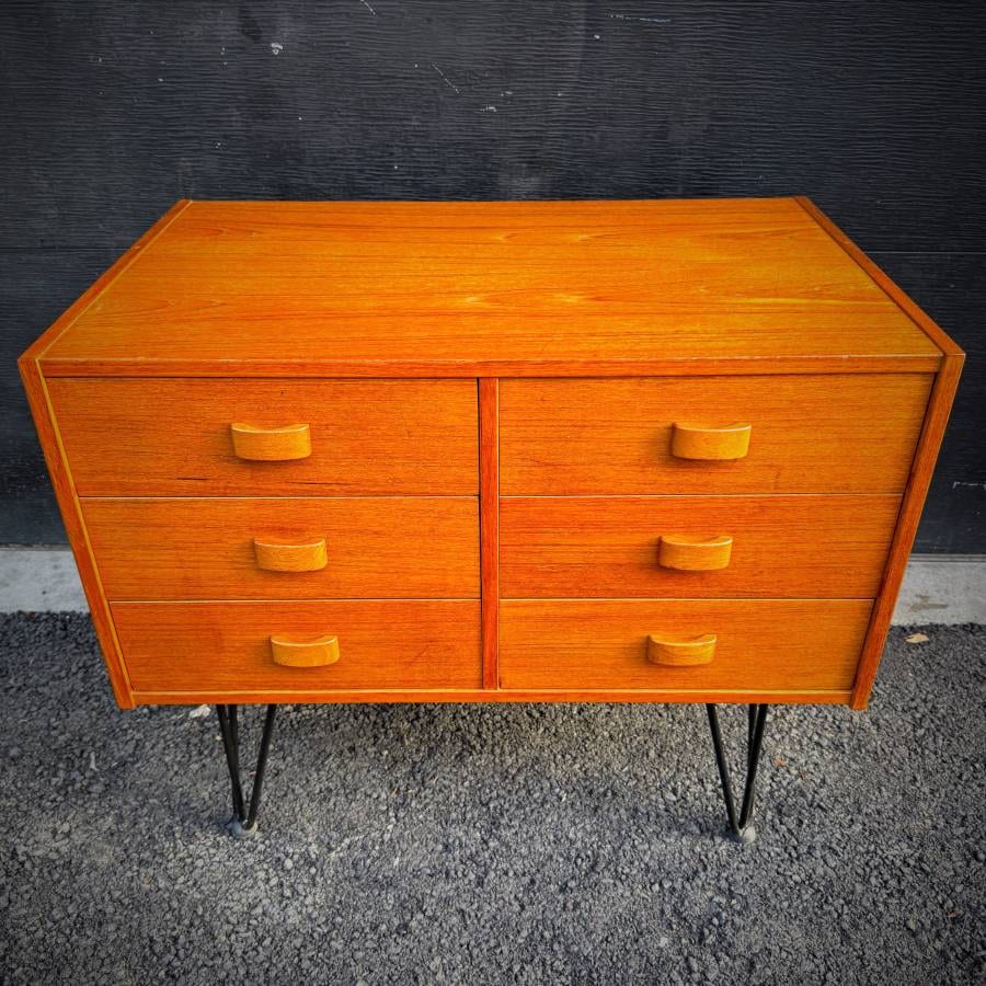 Domino mobler compact mcm teak 6 drawer dresser — photograph 4 of 6