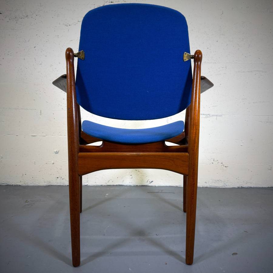 Gorgeous Arne Vodder mcm teak armchair model FD184/L made in Denmark — photograph 5 of 8