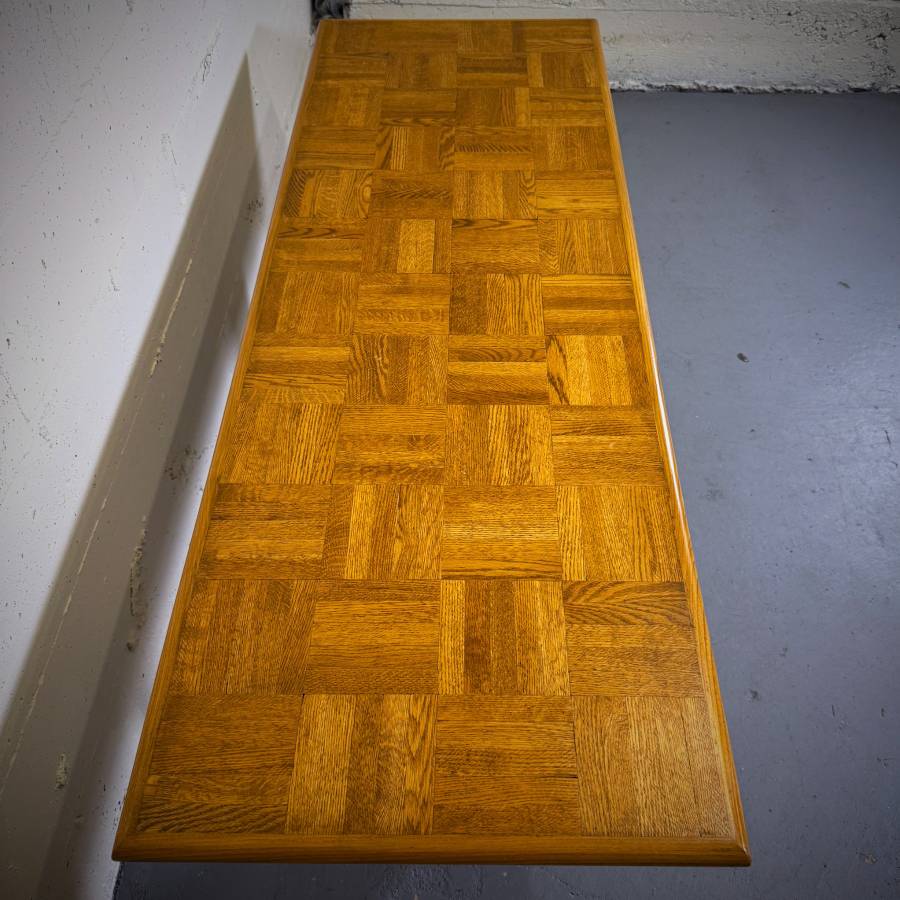 Mid century modern oak pedestal coffee table — photograph 5 of 5