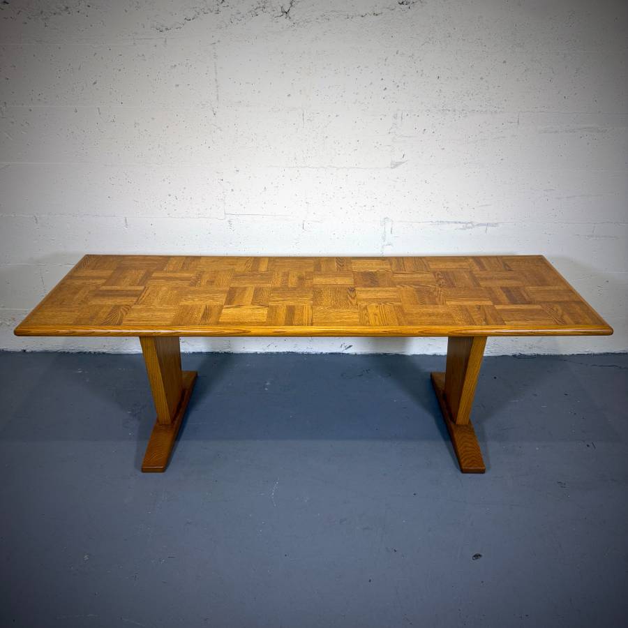 Mid century modern oak pedestal coffee table — photograph 3 of 5