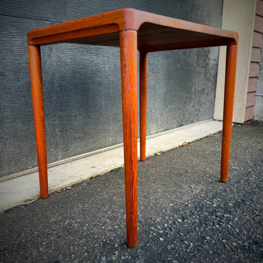 Solid teak danish modern vintage side table — photograph 3 of 4