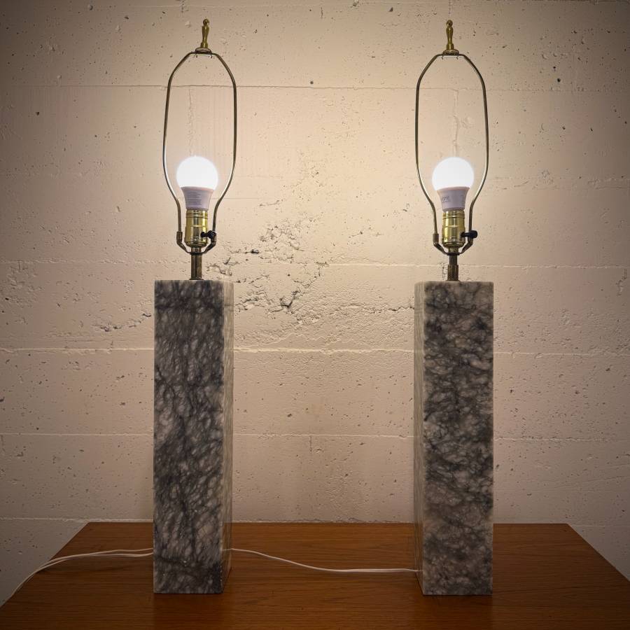 Pair of mid century modern ceramic table lamps — photograph 7 of 8