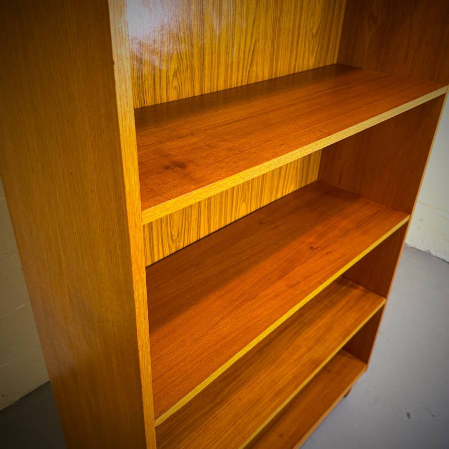 Extra tall mid century modern teak shelf — photograph 5 of 6