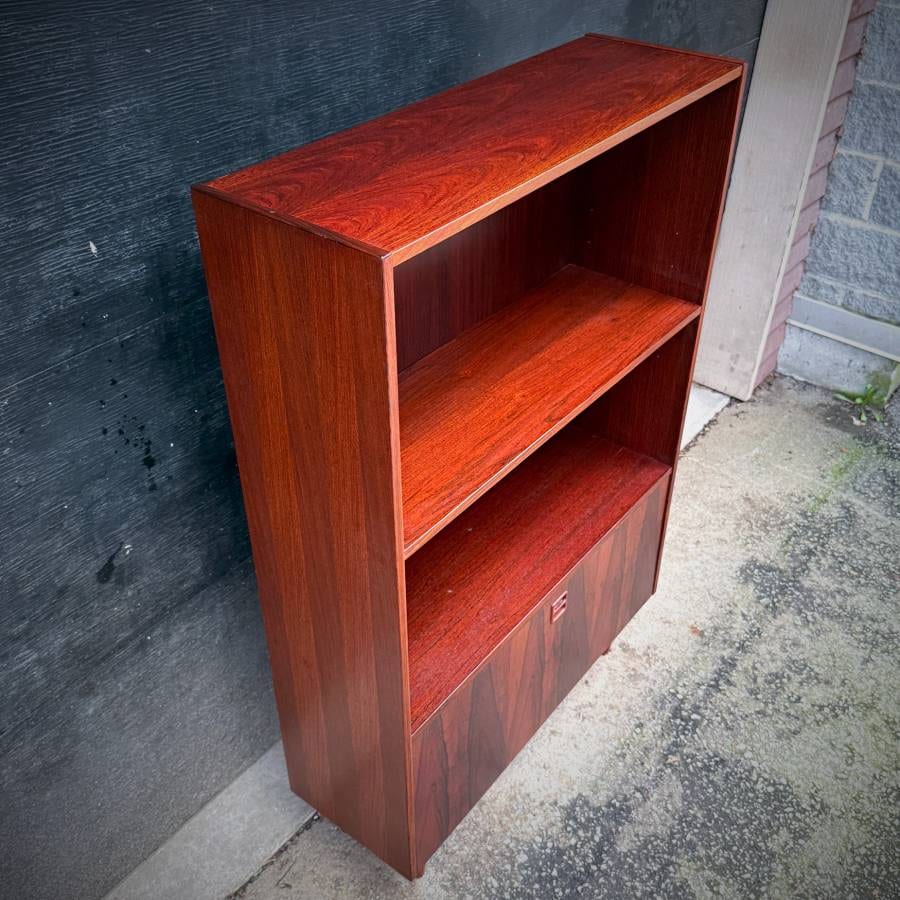 Compact mid century danish rosewood shelving unit with drop down bar — photograph 5 of 6