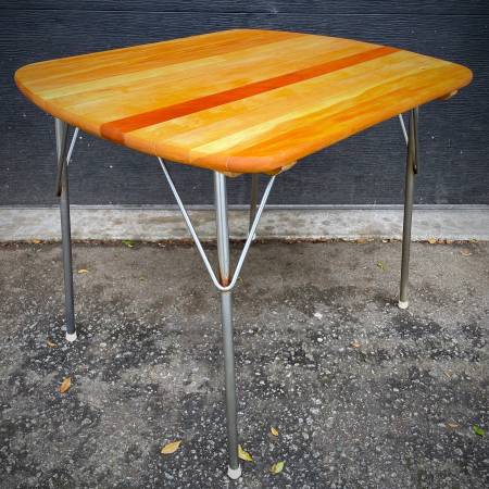 Unique atomic mcm vintage side table