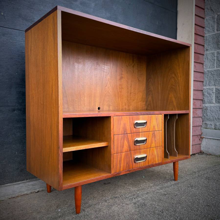 Mid century modern walnut shelving unit — photograph 2 of 5