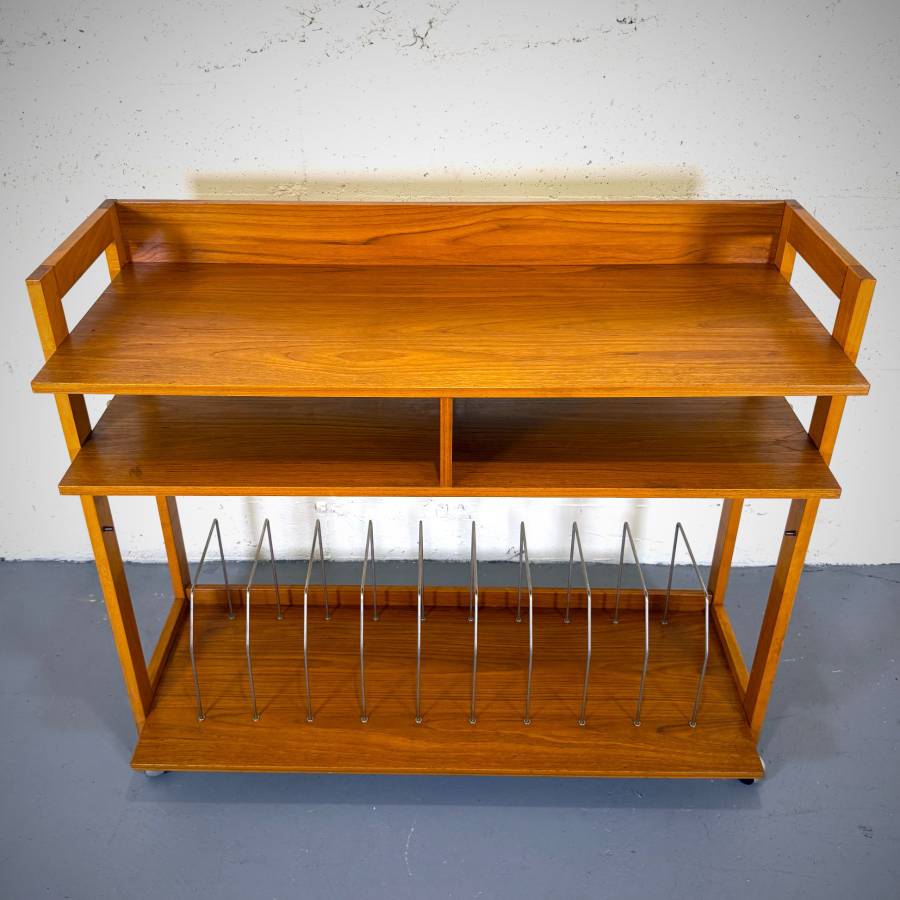 Mid century modern teak stereo LP cabinet — photograph 3 of 8