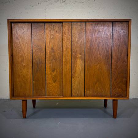 Compact mid century modern walnut credenza