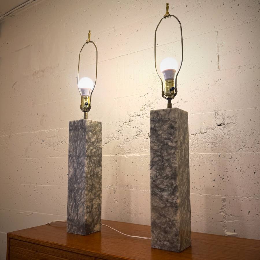 Rare pare of 1950s Italian marble table lamps with original shades — photograph 8 of 10