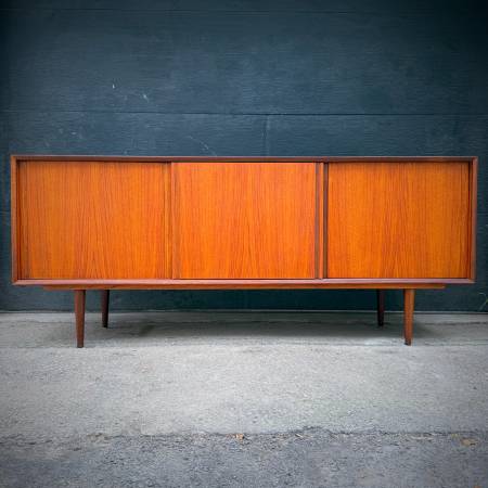 Stunning mid century modern teak credenza by RS and Associates