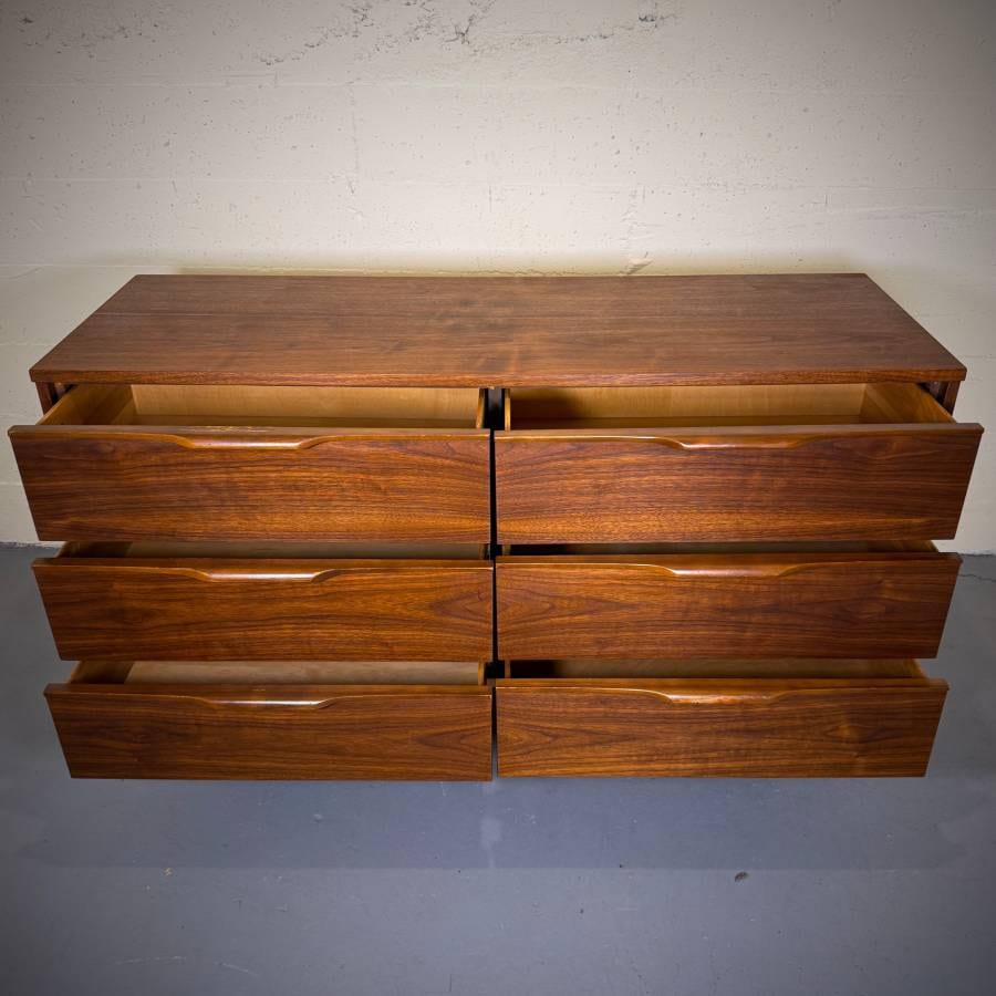 Vic art mid century modern walnut 6 drawer dresser — photograph 6 of 6