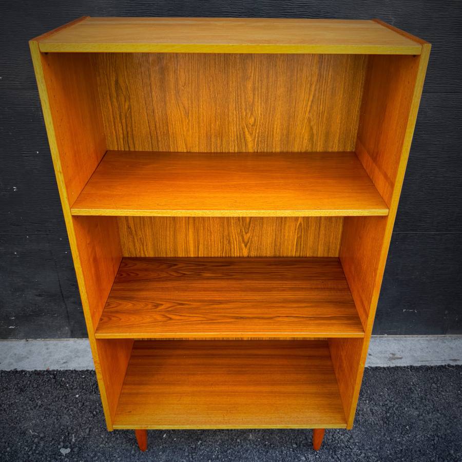 Danish modern teak LP shelving unit — photograph 4 of 5