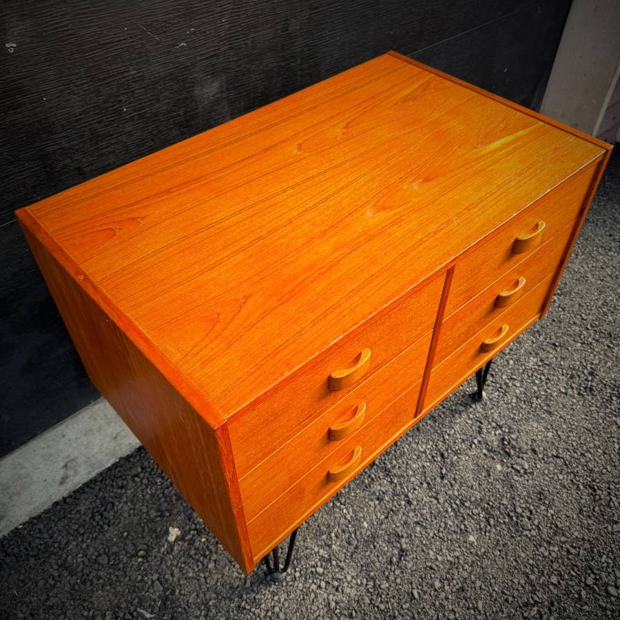Domino mobler compact mcm teak 6 drawer dresser — photograph 5 of 6