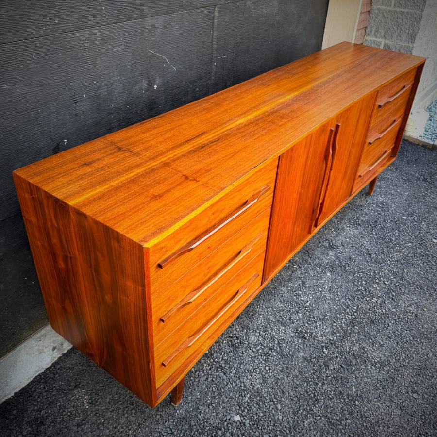 Extra long mid century modern walnut dresser credenza — photograph 7 of 7