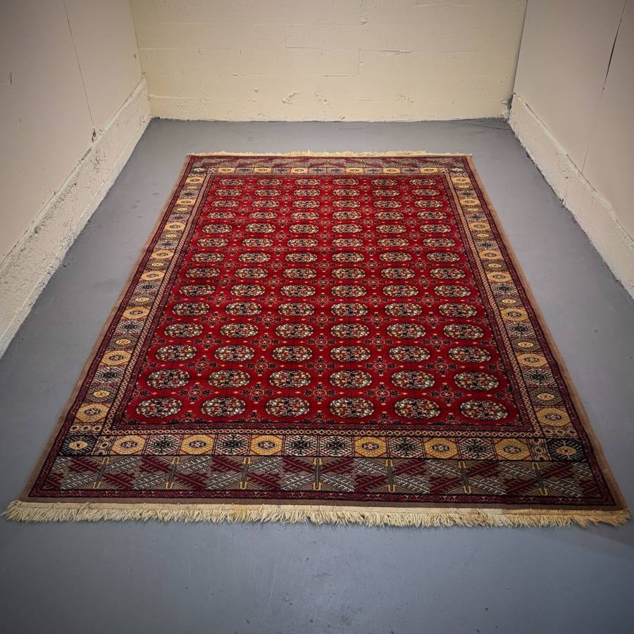 Vintage Turkish high quality wool rug made in Poland — photograph 2 of 6