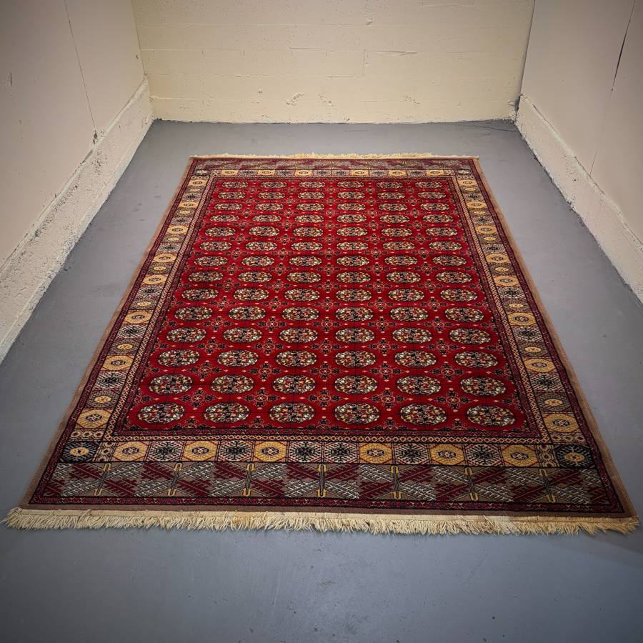 Vintage Turkish high quality wool rug made in Poland — photograph 2 of 6