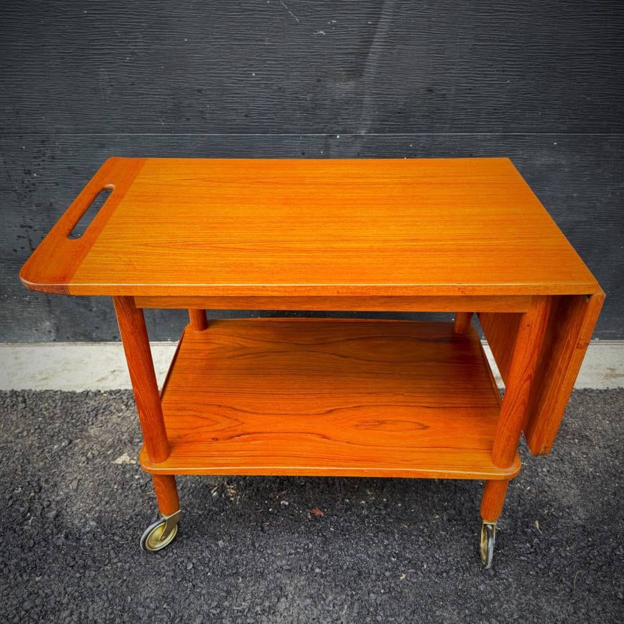 Danish modern teak expandable bar cart — photograph 3 of 7