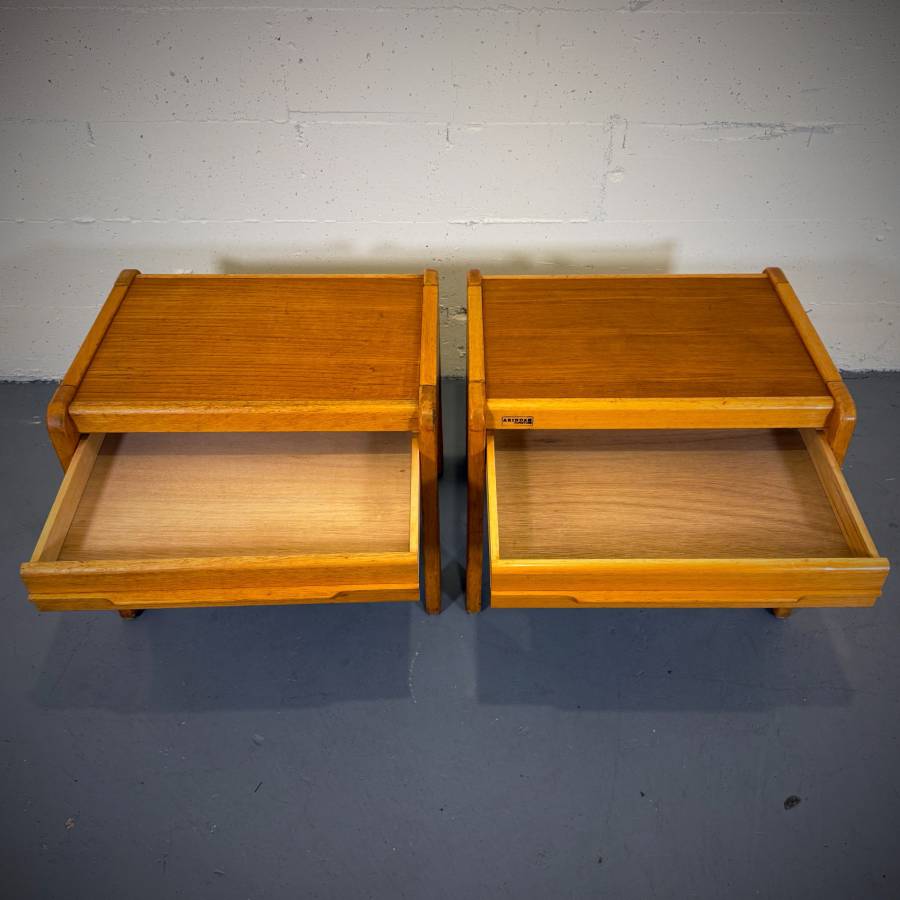 Compact mcm vintage teak and oak bedside tables — photograph 3 of 6