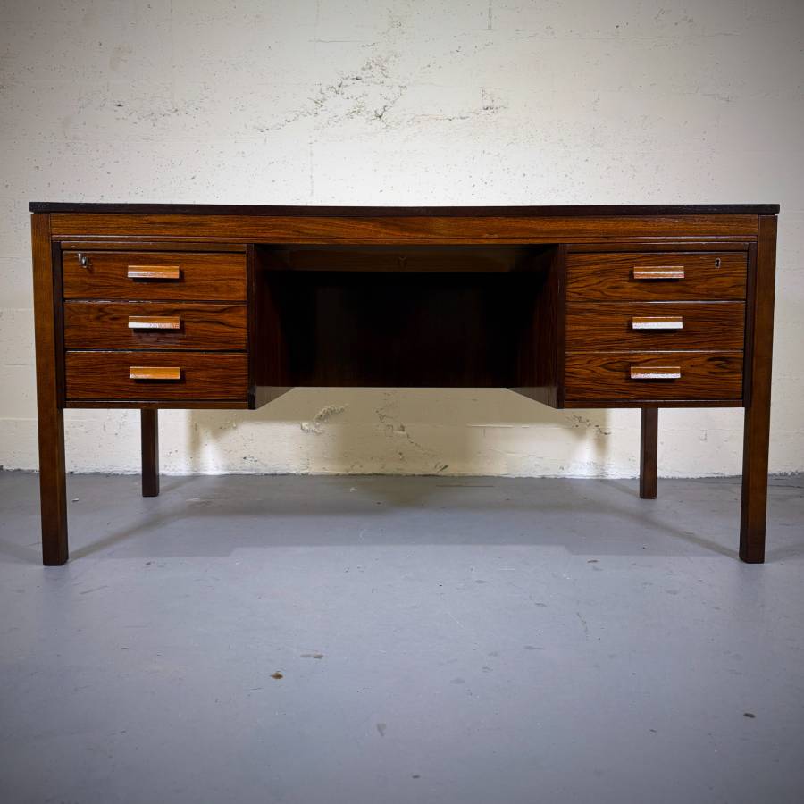 Stunning vintage mcm Scandinavian rosewood desk — photograph 2 of 7