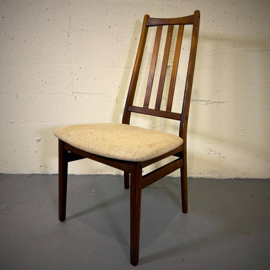 Set of 6 mid century modern rosewood dining chairs — photograph 6 of 8