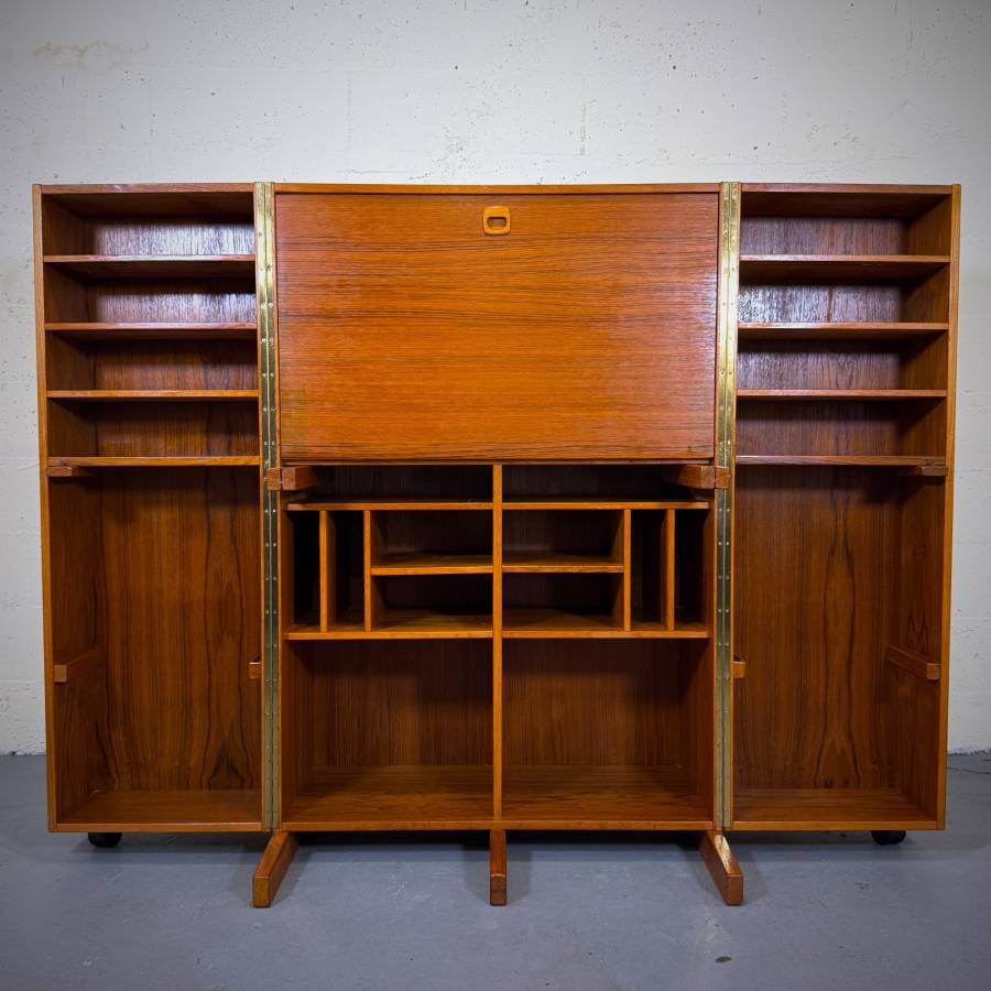 Rare 'Magic Box' fold out danish teak desk by Nils Erik Glasdam — photograph 7 of 13