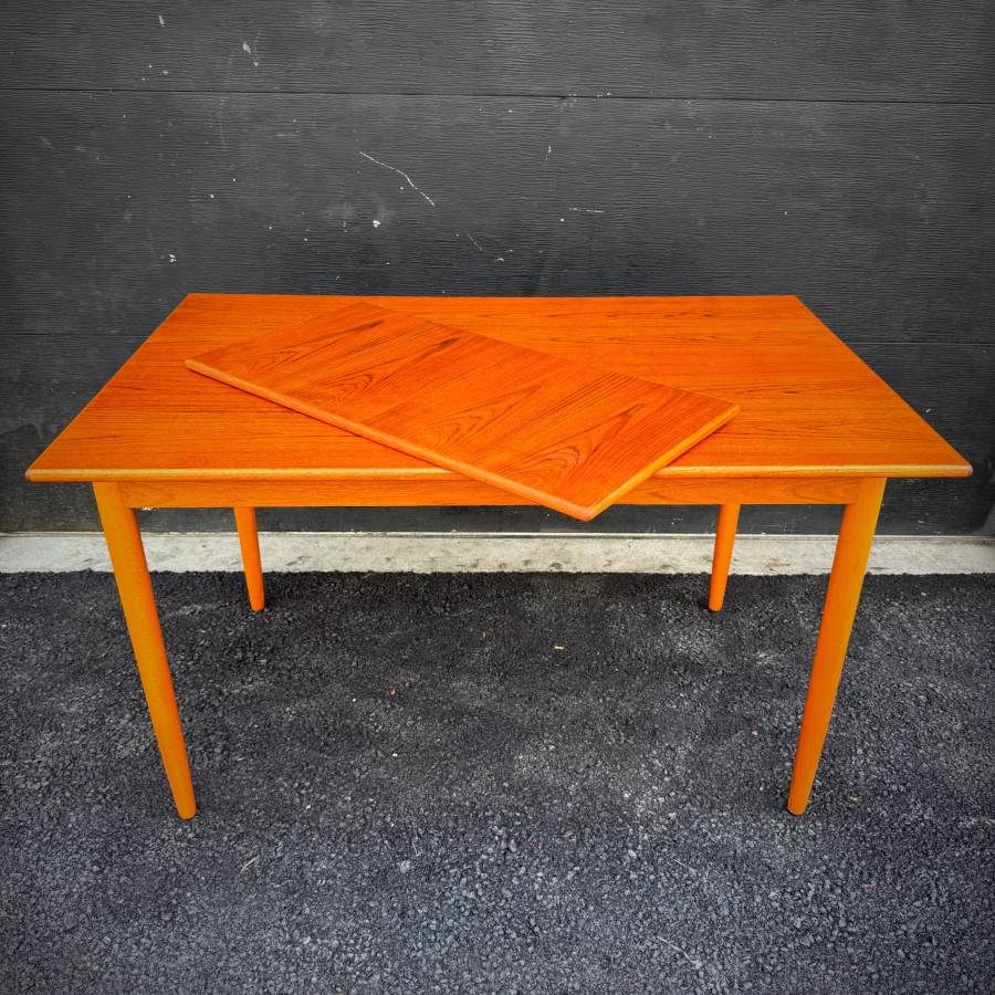 Beautiful danish modern teak dining table with extension — photograph 7 of 7